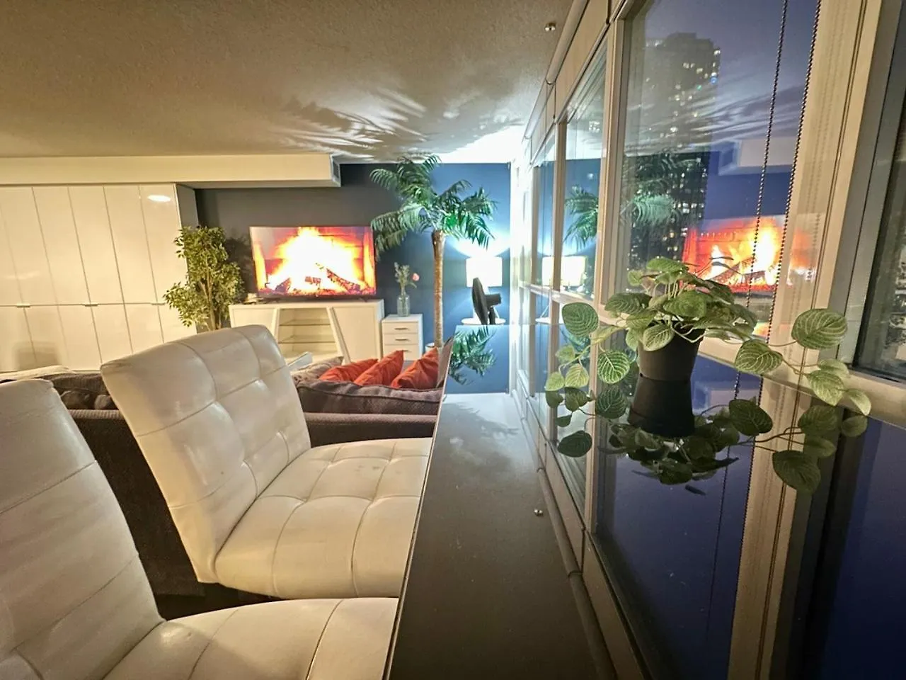 Apartment Lakeview 2Bdrms 2Baths With 3 Real Beds And Parking Toronto